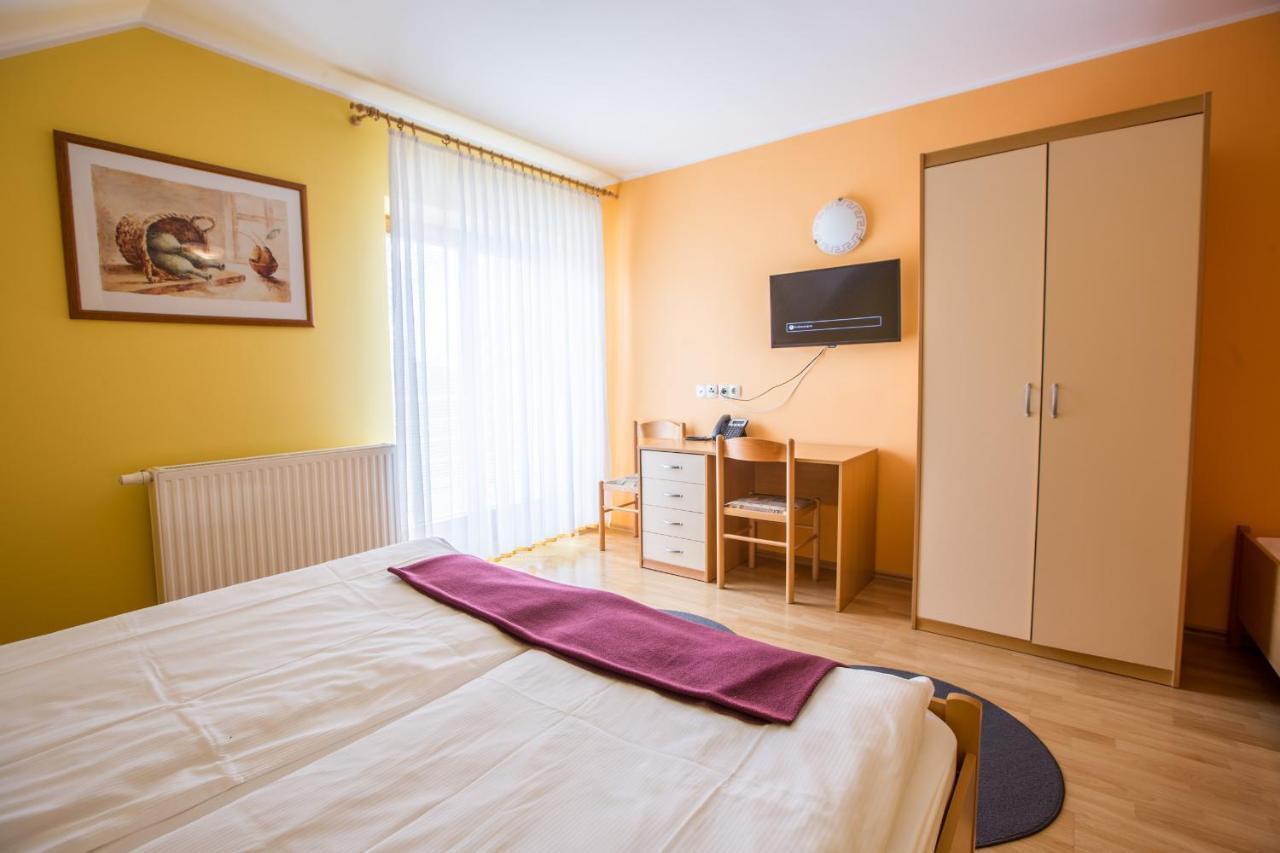 Guesthouse Beno Starse Екстер'єр фото