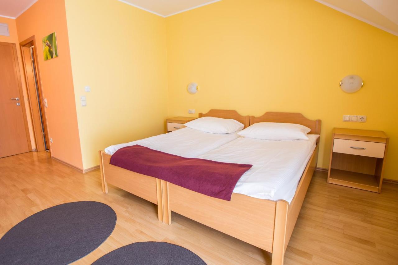 Guesthouse Beno Starse Екстер'єр фото
