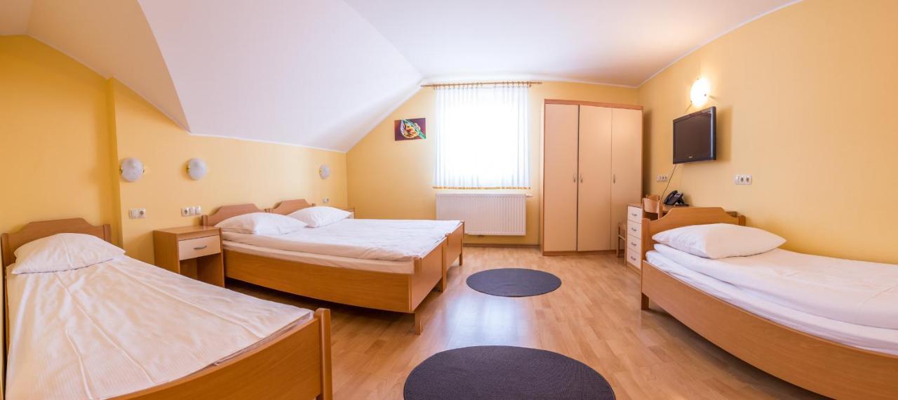 Guesthouse Beno Starse Екстер'єр фото
