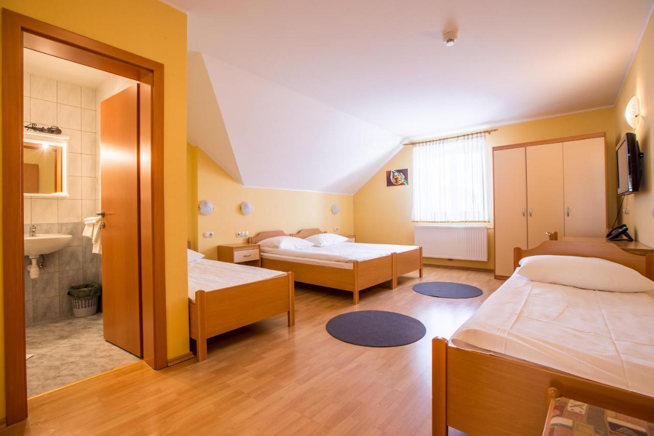 Guesthouse Beno Starse Екстер'єр фото
