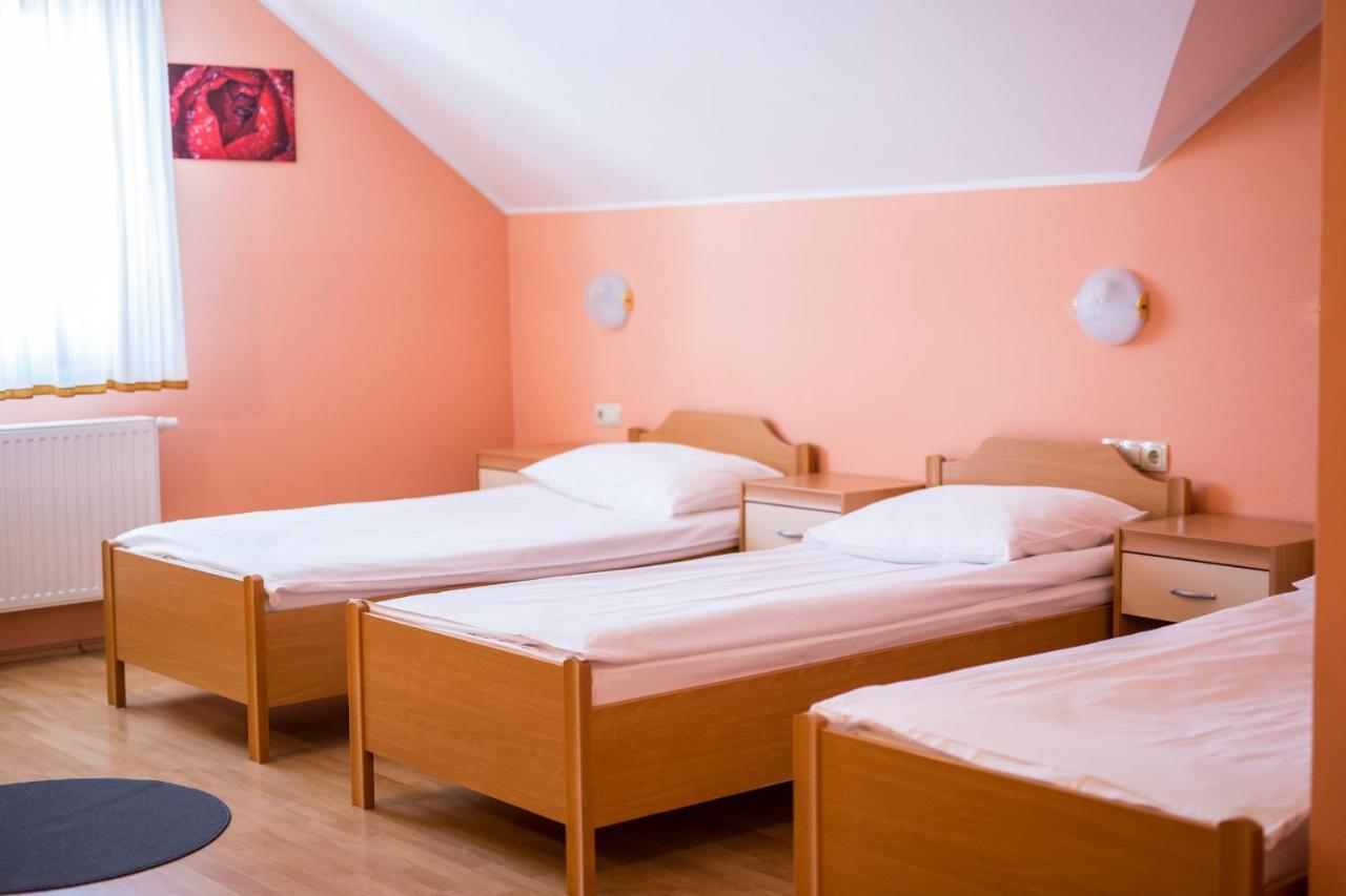 Guesthouse Beno Starse Екстер'єр фото