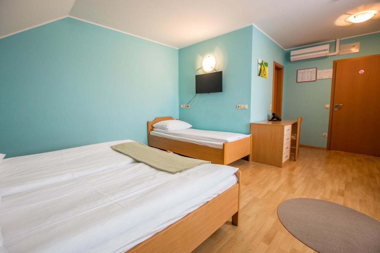 Guesthouse Beno Starse Екстер'єр фото